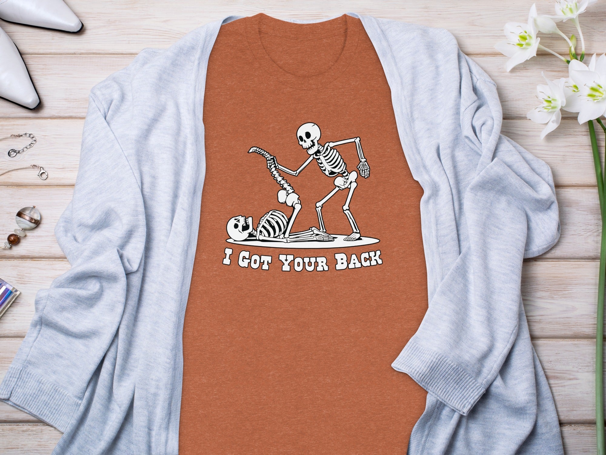 I Got Your Back Skeletons Funny Anatomy Joke Design T-Shirt