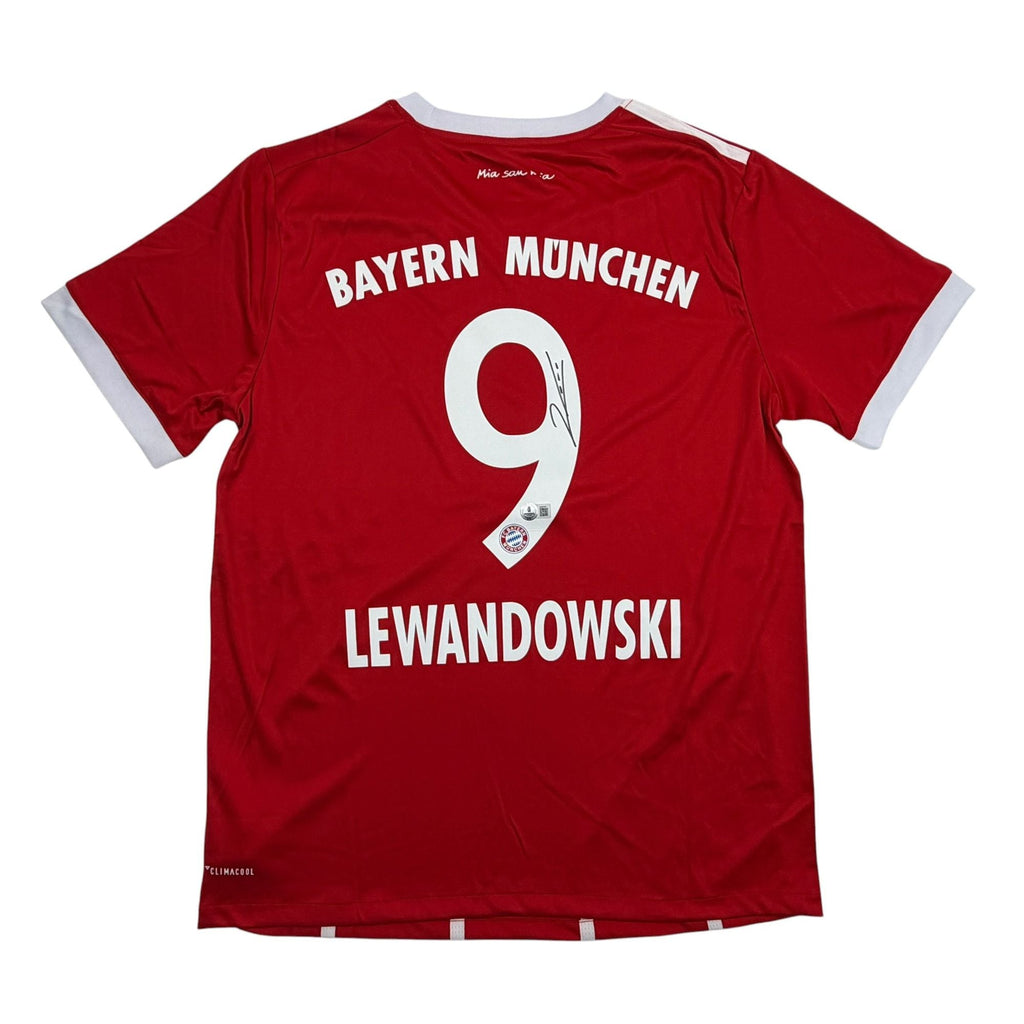 Autographed/Signed Robert Lewandowski Bayern Munich Red Soccer Futbol Jersey Beckett BAS COA