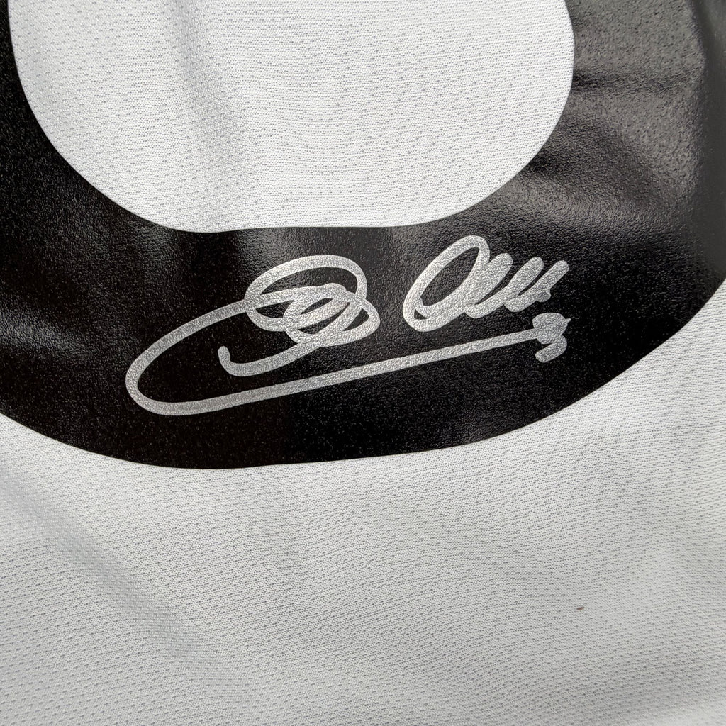 Autographed/Signed Giorgio Chiellini Juventus White Soccer Futbol Jersey Beckett BAS COA