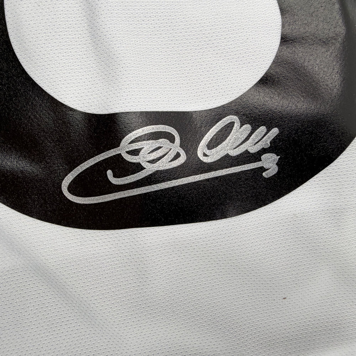 Autographed/Signed Giorgio Chiellini Juventus White Soccer Futbol Jersey Beckett BAS COA