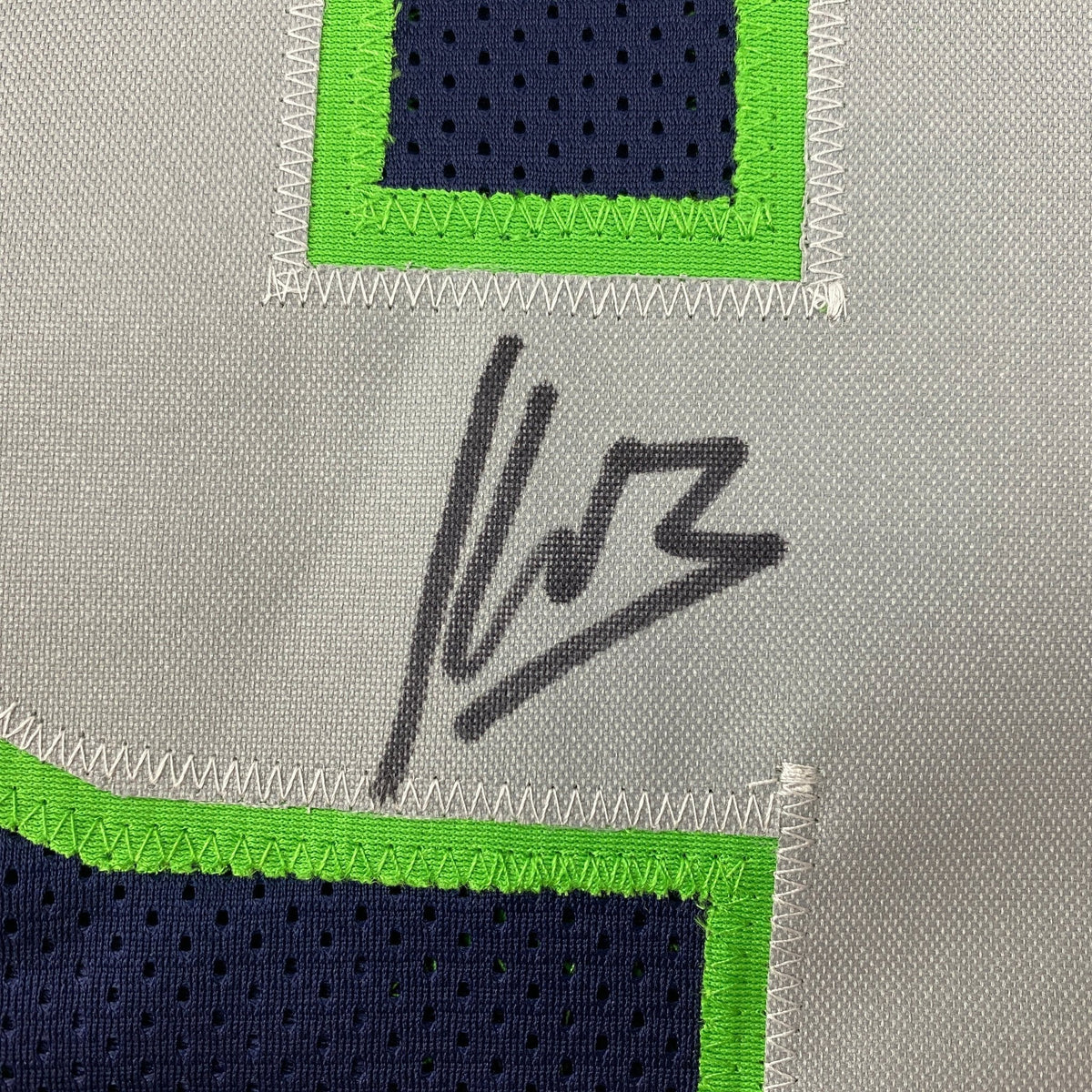 Autographed/Signed Kenneth Walker Seattle Blue Football Jersey Beckett BAS COA