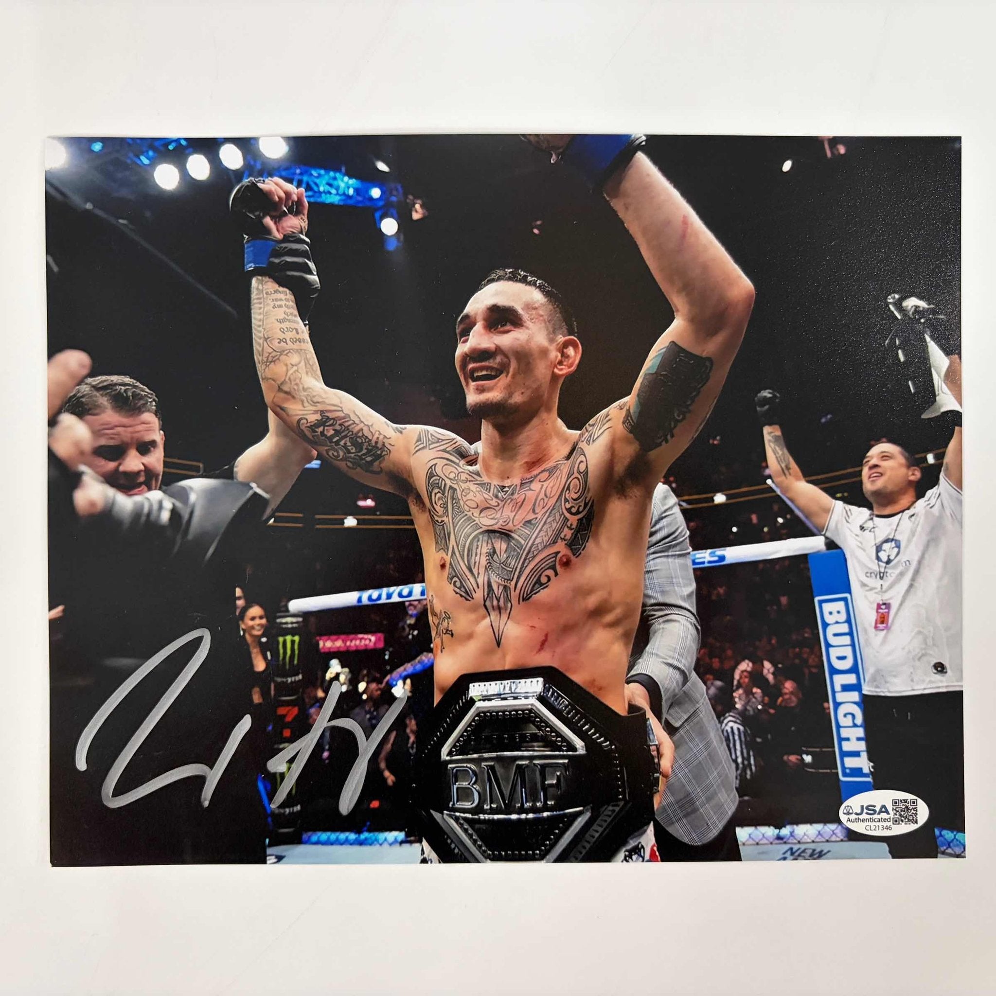 Autographed/Signed Max Holloway UFC MMA Black Fighting 8x10 Photo JSA COA
