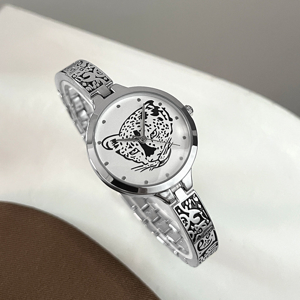 Exquisite Stylish And Niche Quartz Watch With A Luminous Design