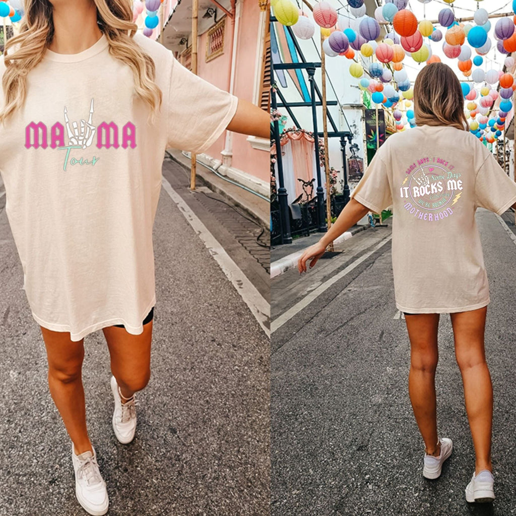 Mama Tour “It Rocks Me” T-Shirt – Retro Music Mom Graphic Tee, Unisex Cotton Shirt