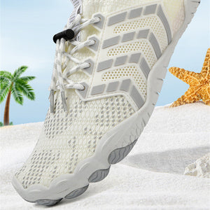 D025 White