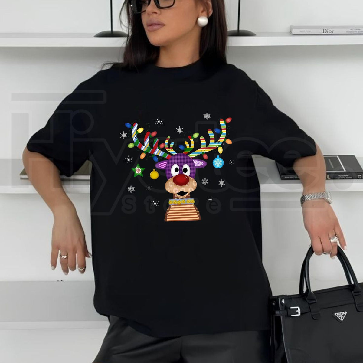 Funny Cute Reindeer Christmas T-Shirt – Holiday Graphic Unisex Cotton Tee