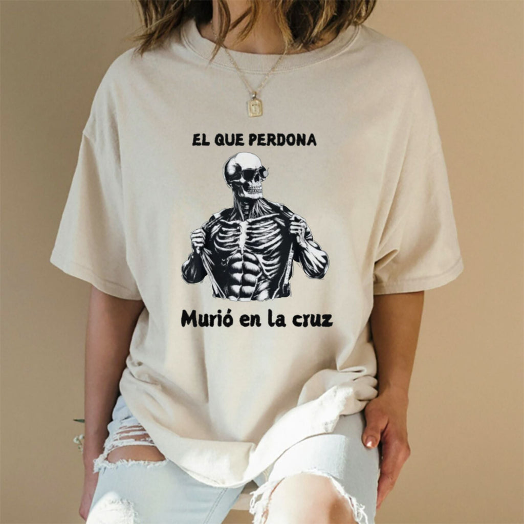 "Chidas Gym" Funny Mexican Slang T-Shirt – Sarcastic Skull Graphic Top, Retro Chicano Style Streetwear for Men & Women