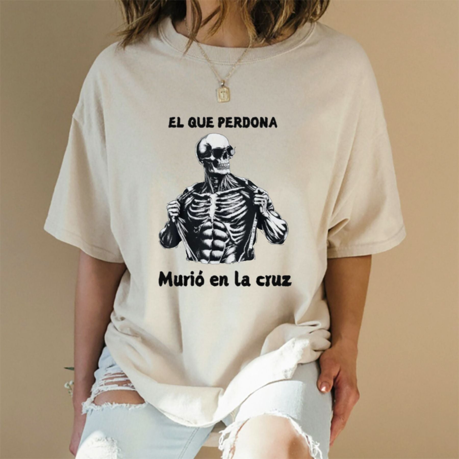 "Chidas Gym" Funny Mexican Slang T-Shirt – Sarcastic Skull Graphic Top, Retro Chicano Style Streetwear for Men & Women