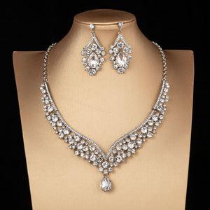 X001 Silver White Necklace