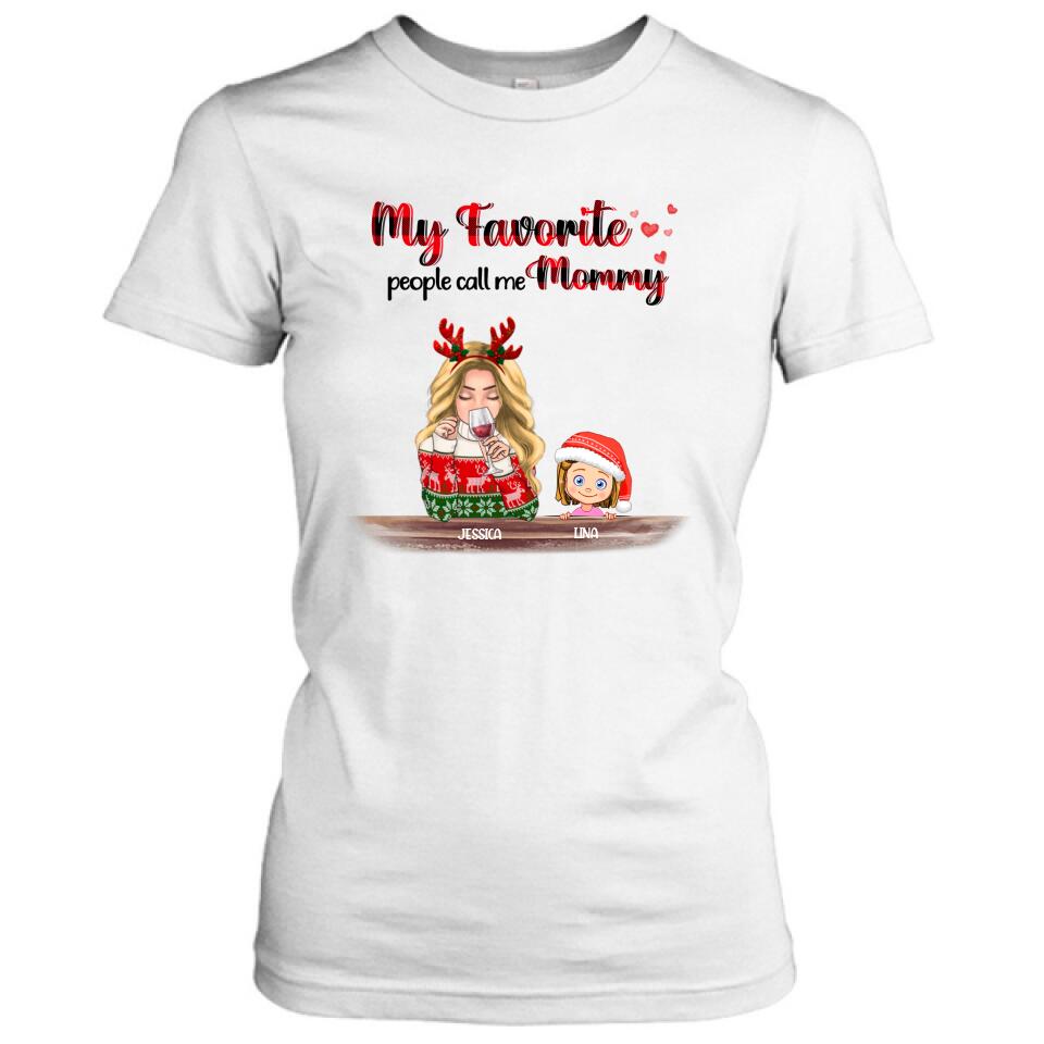 Personalized Mommy And Kids Xmas Sweatshirt/Hoodie/T-Shirt - Mom With Up to 5 Kids - Christmas Gift For Mom - T1IGHH