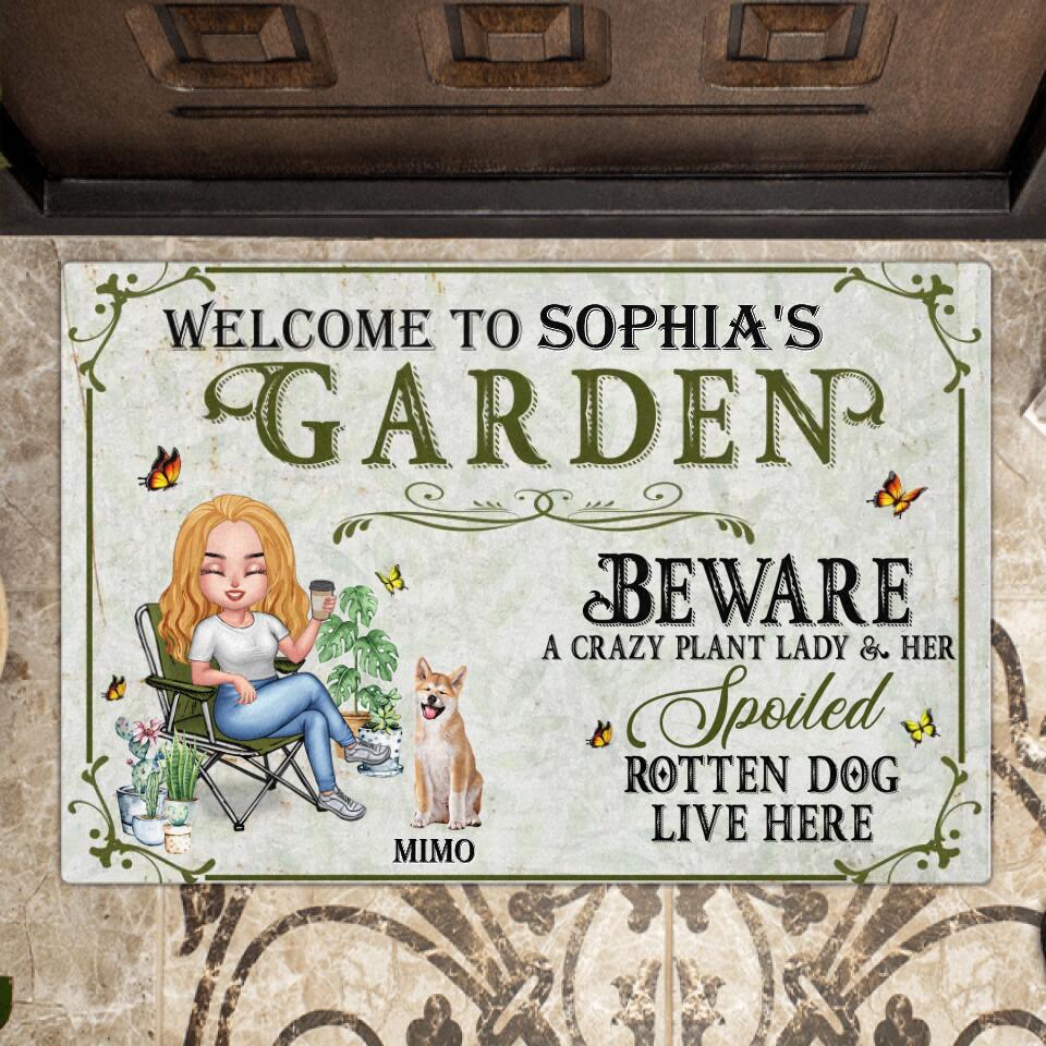 Personalized Pet Mom Doormat - Up to 5 Pets - Mother's Day Gift Idea For Dog/Cat/Chicken Lover - Beware A Crazy Plant Lady & Her Spoiled Rotten Dog Live Here