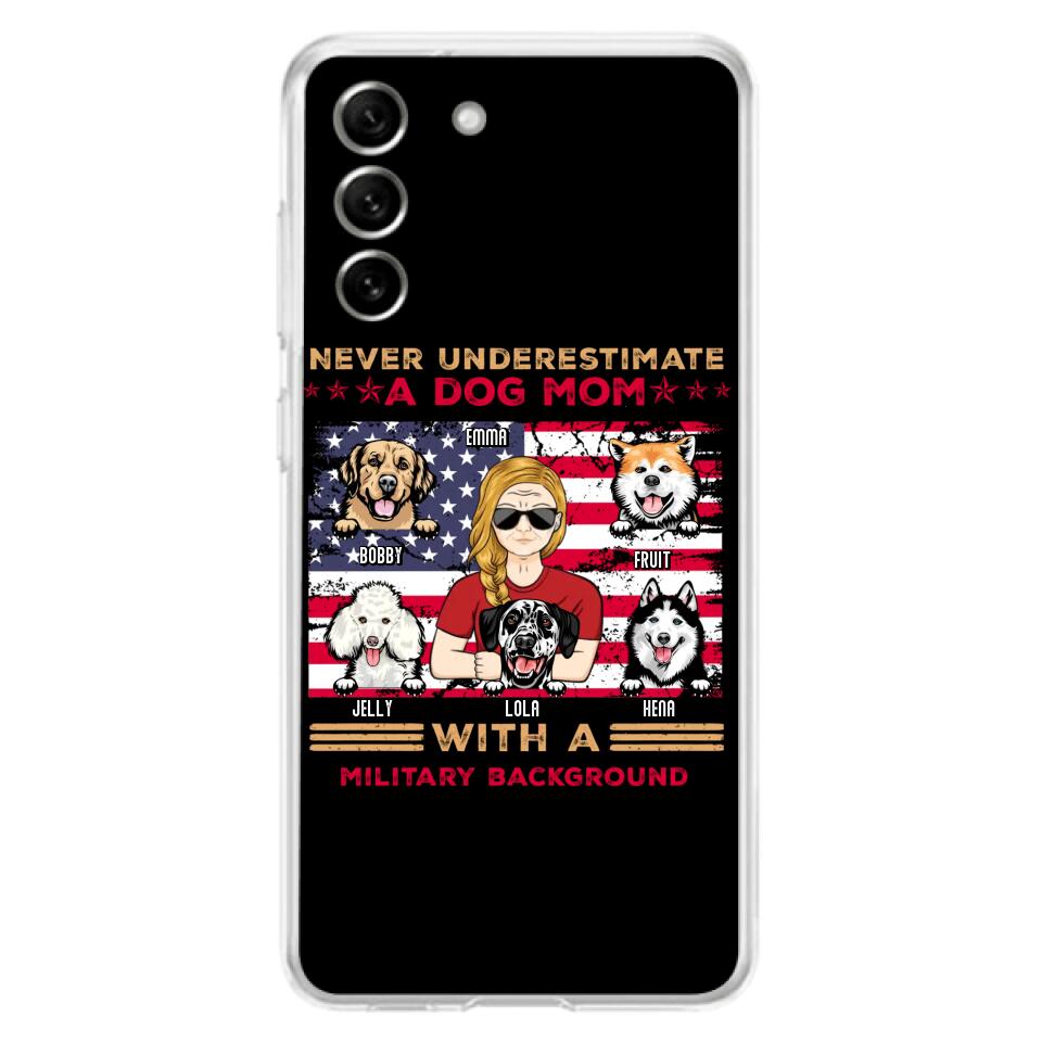 Custom Personalized Dog Mom Phone Case - Upto 5 Dogs - Gift Idea For Mother's Day/ Dog Lover - Never Underestimate A Dog Mom With A Military Background - Case For iPhone And Samsung