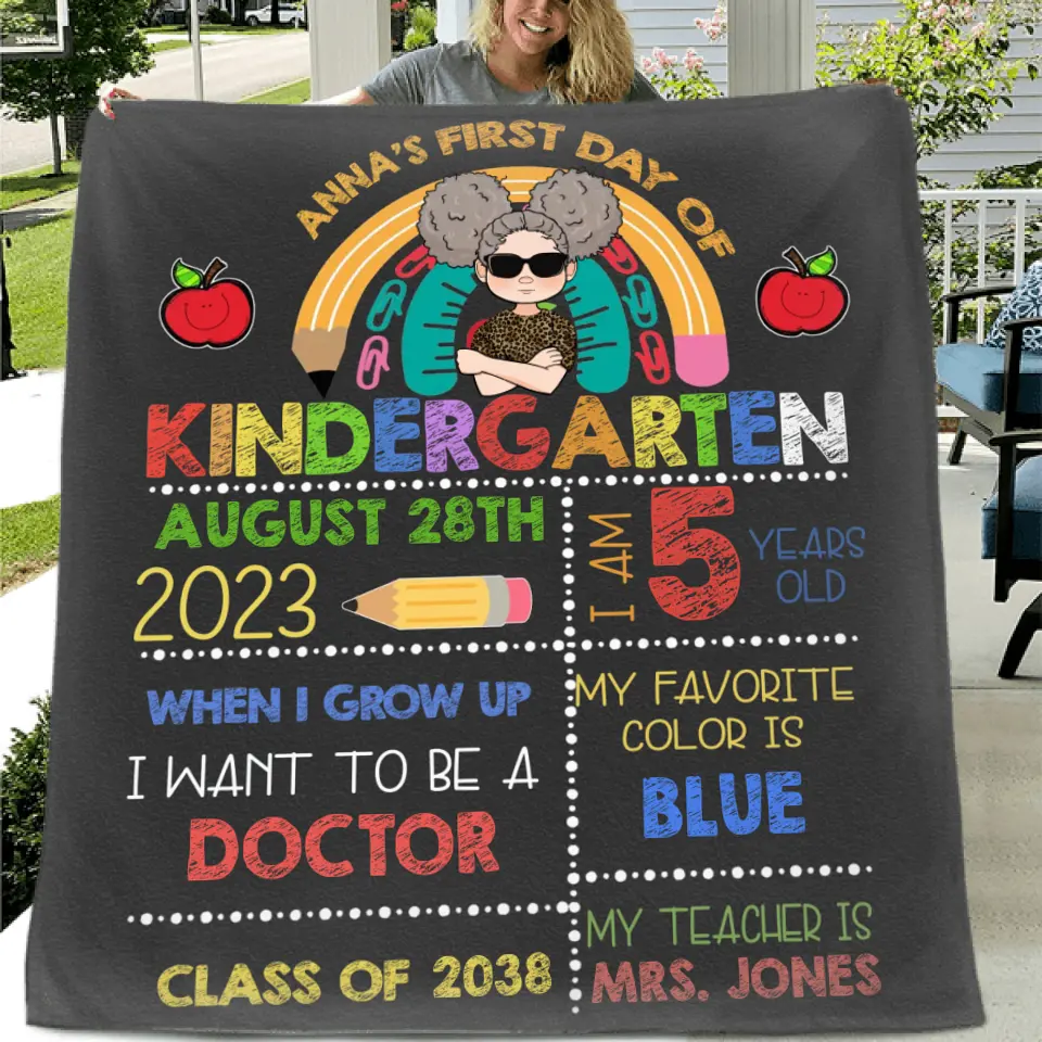 Personalized Kid Quilt/Fleece Throw Blanket - Birthday Gift for Son/Daughter - First Day Of Kindergarten