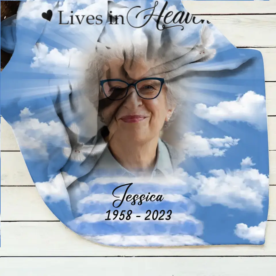 Personalized Memorial Photo Quilt/Fleece Throw Blanket - Memorial Gift Idea For Mother's Day/Father's Day - A Big Piece Of My Heart Lives In Heaven