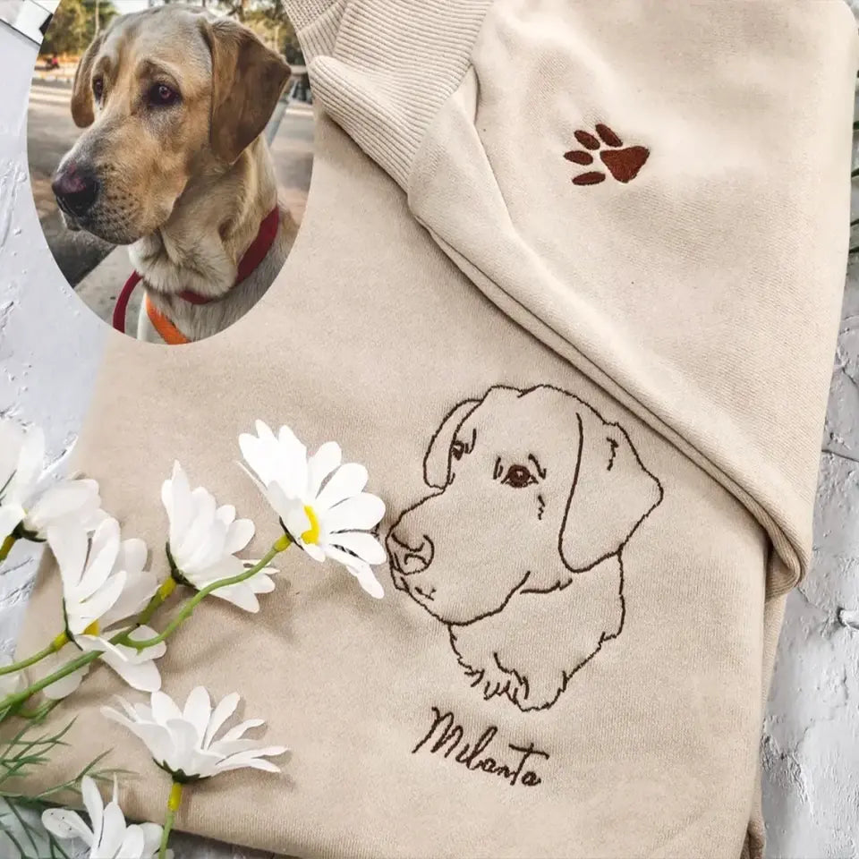 Personalized Embroidered Sweatshirt - Gift Idea for Valentin's Day/Mother's Day/Father's Day
