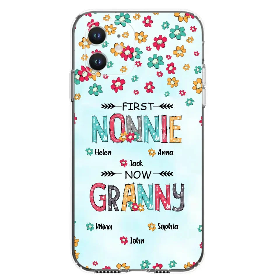 Custom Personalized Grandma Phone Case - Upto 4 Kids And 8 Grandkids - Mother's Day Gift Idea for Grandma - First Mom Now Nana Kid And Grandkids Flower Pattern - Case For iPhone And Samsung