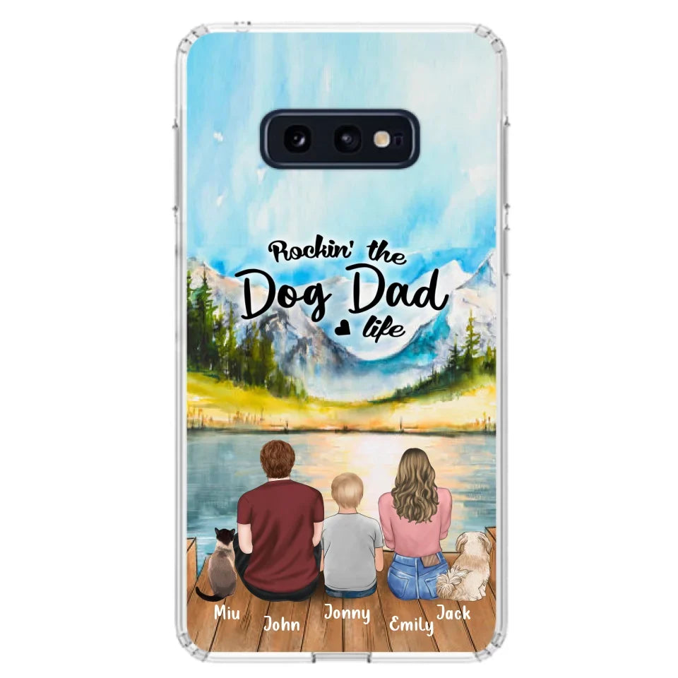 Personalized Pet Couple Phone Case - Parent With 1 Kid And 2 Pets - Case For iPhone And Samsung