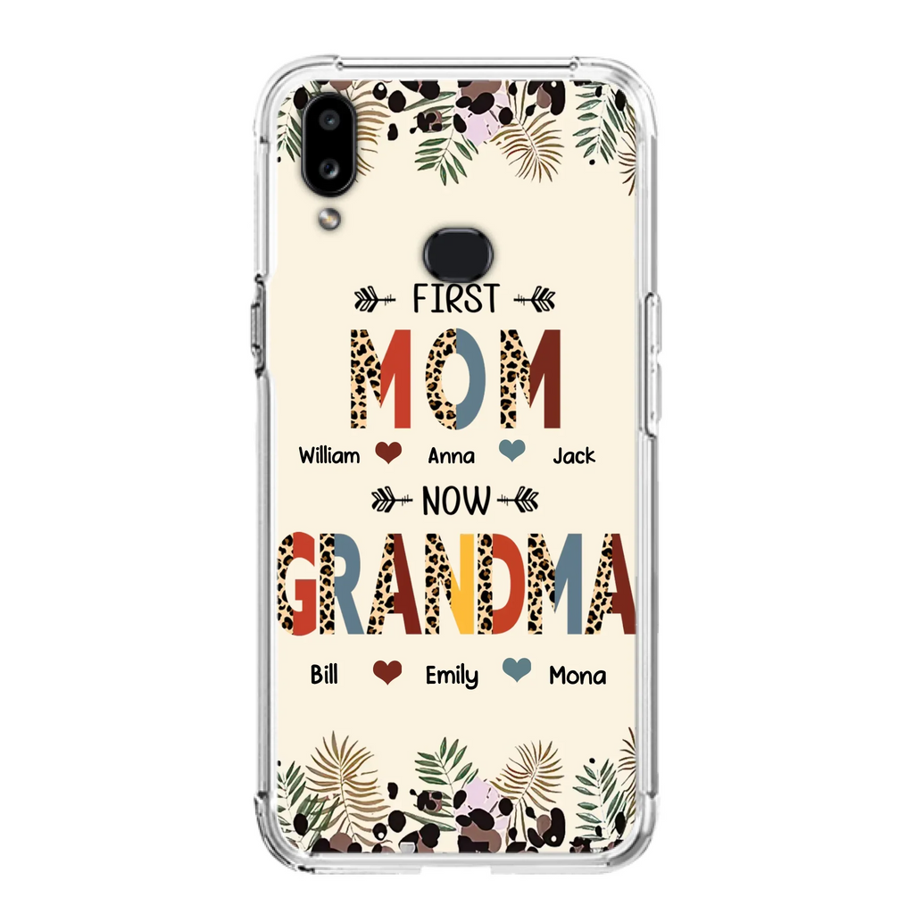 Custom Personalized Grandma Phone Case - Gift Idea For Grandma/Mom/ Mother's Day - Up to 6 Kids And 12 Grandkids - First Mom Now Grandma - Case For iPhone And Samsung