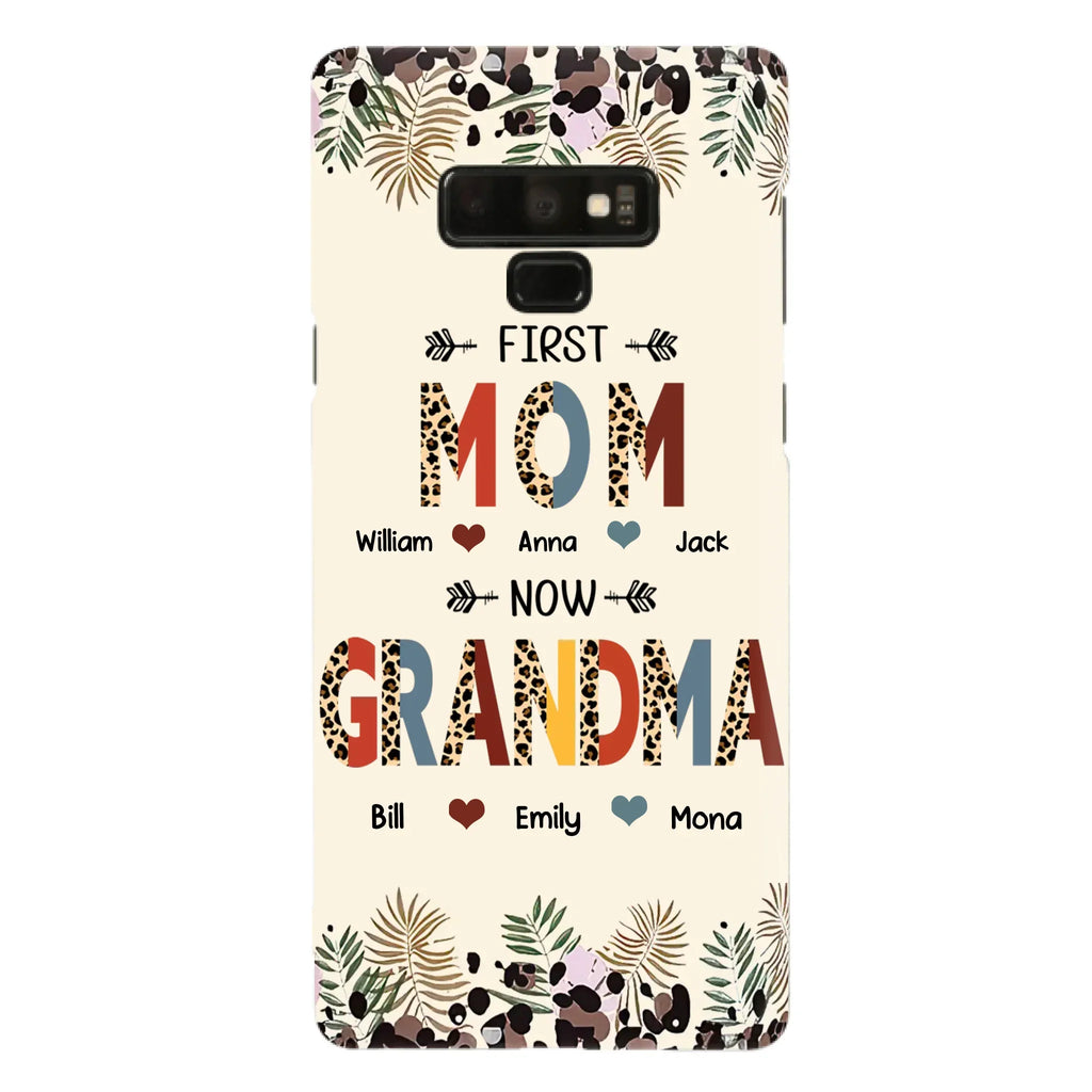 Custom Personalized Grandma Phone Case - Gift Idea For Grandma/Mom/ Mother's Day - Up to 6 Kids And 12 Grandkids - First Mom Now Grandma - Case For iPhone And Samsung