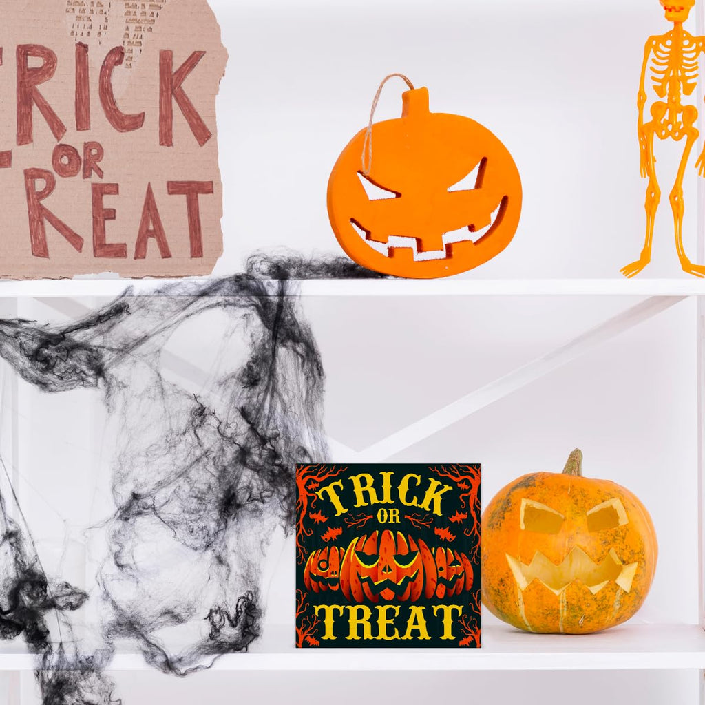 Hijie Halloween Wooden Pumpkin Sign Spooky Home Decor 5x5 Inches TREAT