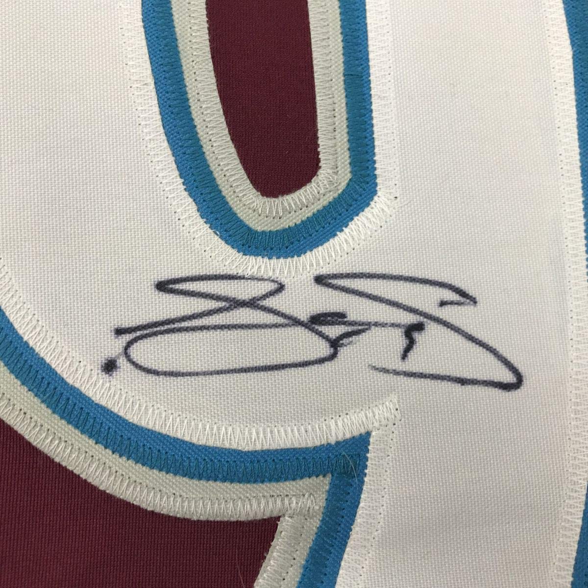Autographed/Signed Joe Sakic Colorado Maroon Hockey Jersey Beckett BAS COA