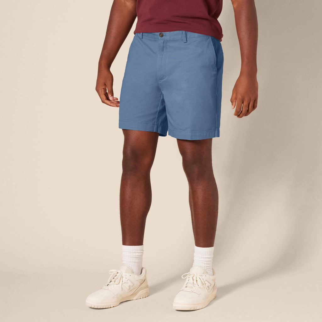 Amazon Essentials Men's Slim-Fit 7" Chino Shorts Deep Blue Size 30