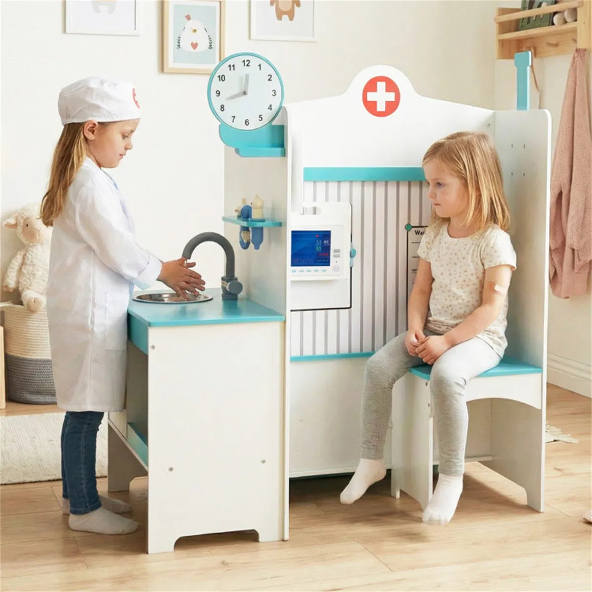 Little Healers Wooden Doctor Station