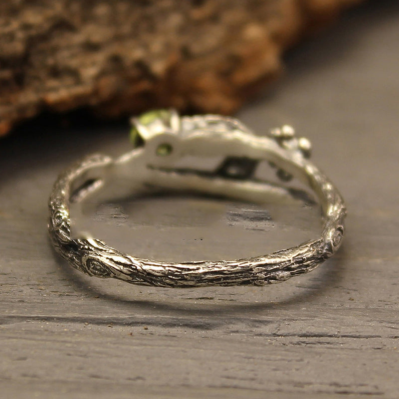 Retro-style Fashion Ring In Antique Silver Finish With Branch-like Design And Zircon Inlay