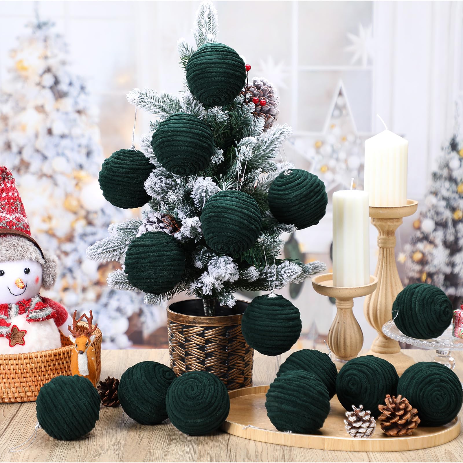 Soulchen 15 Pcs 3.15" Large Green Velvet Flocked Christmas Balls Ornaments