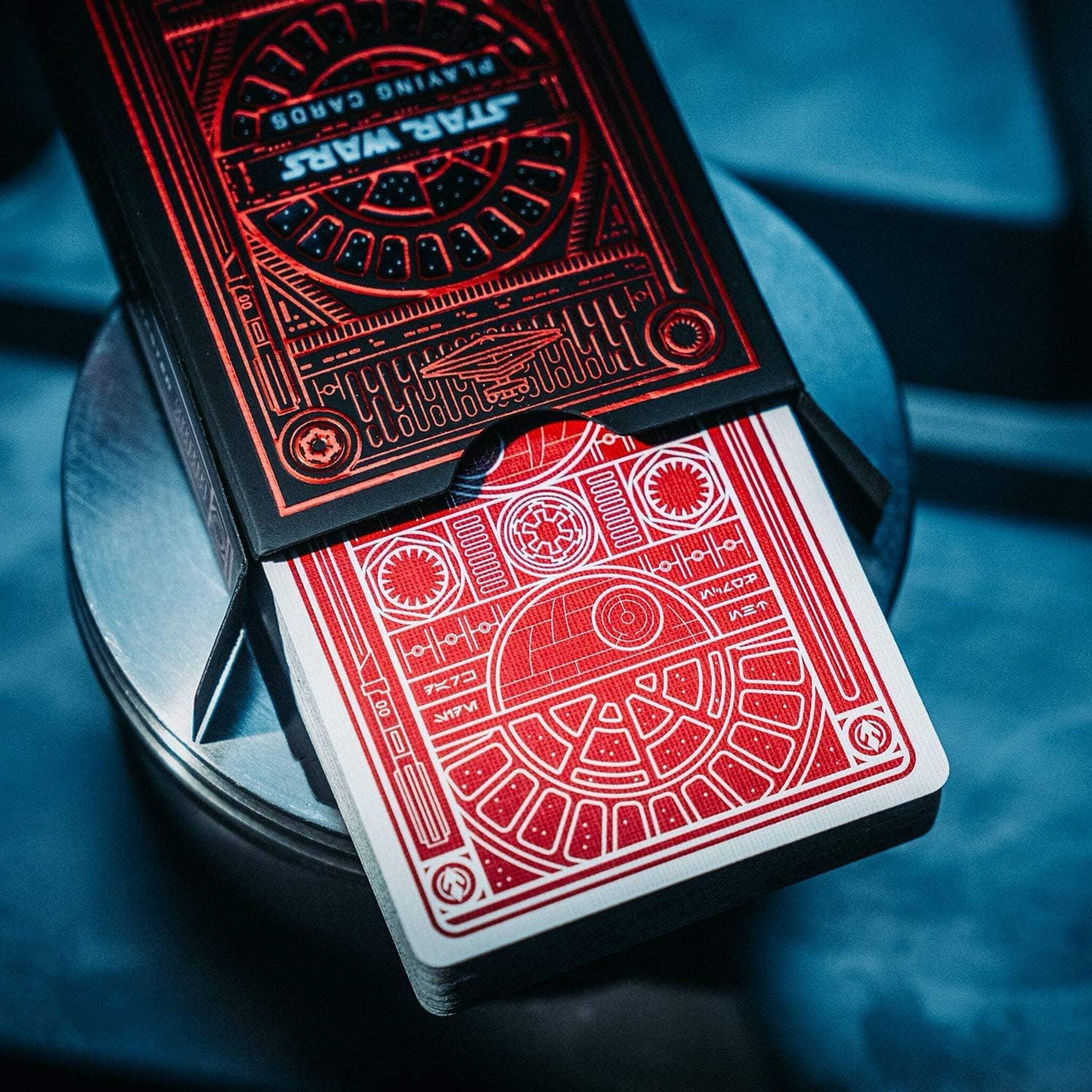 Theory11 Star Wars Red & Blue Edition – Light & Dark Side