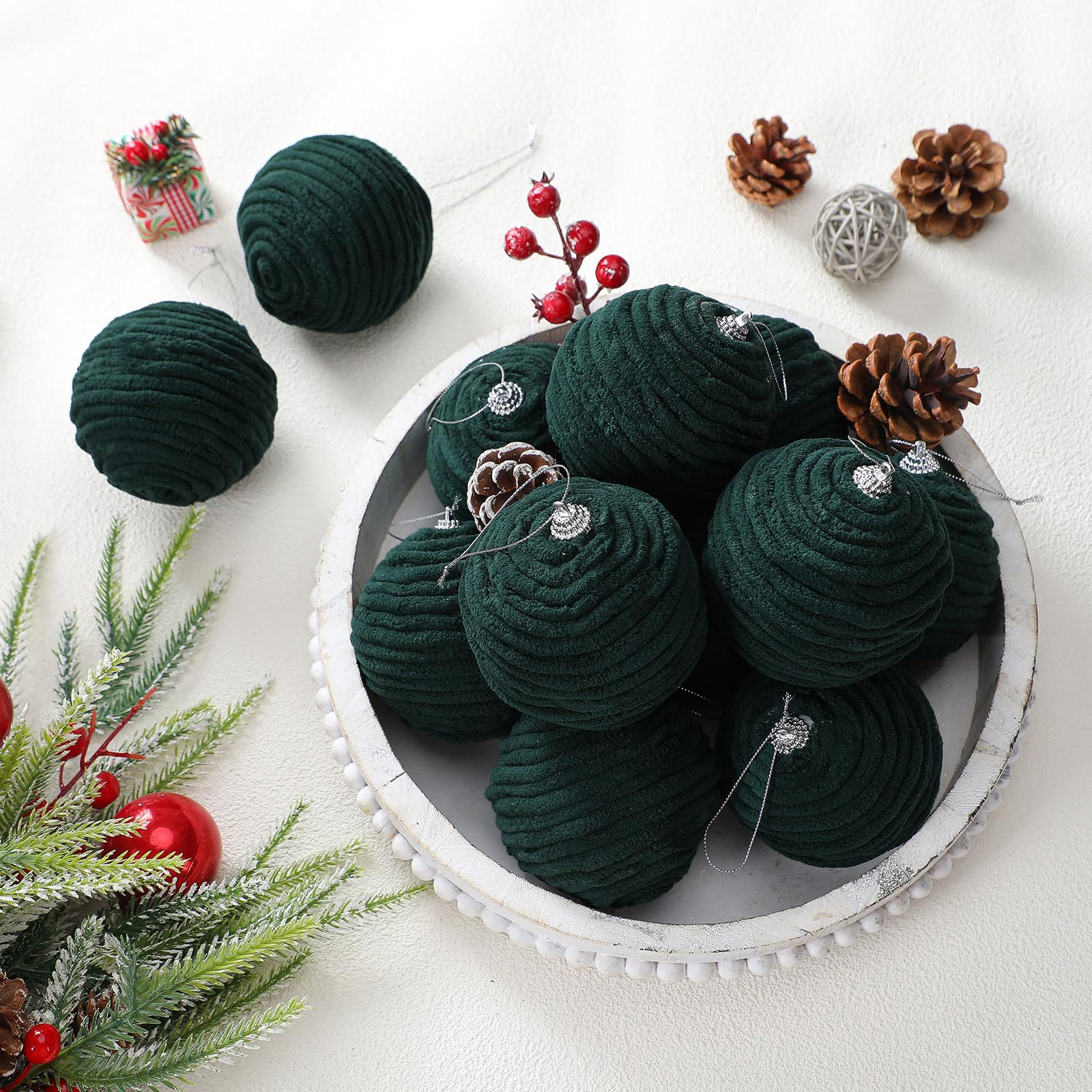 Soulchen 15 Pcs 3.15" Large Green Velvet Flocked Christmas Balls Ornaments