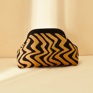 Wave Pattern Black Gold