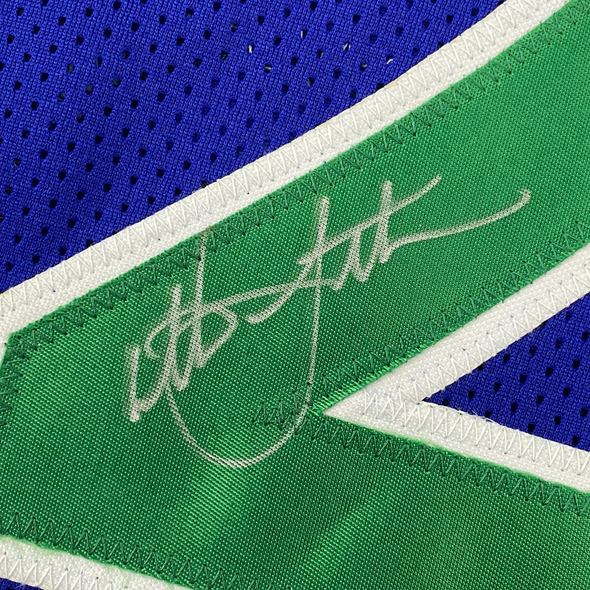 Framed Autographed/Signed Christian Laettner 35x39 Minnesota Blue Basketball Jersey PSA/DNA COA