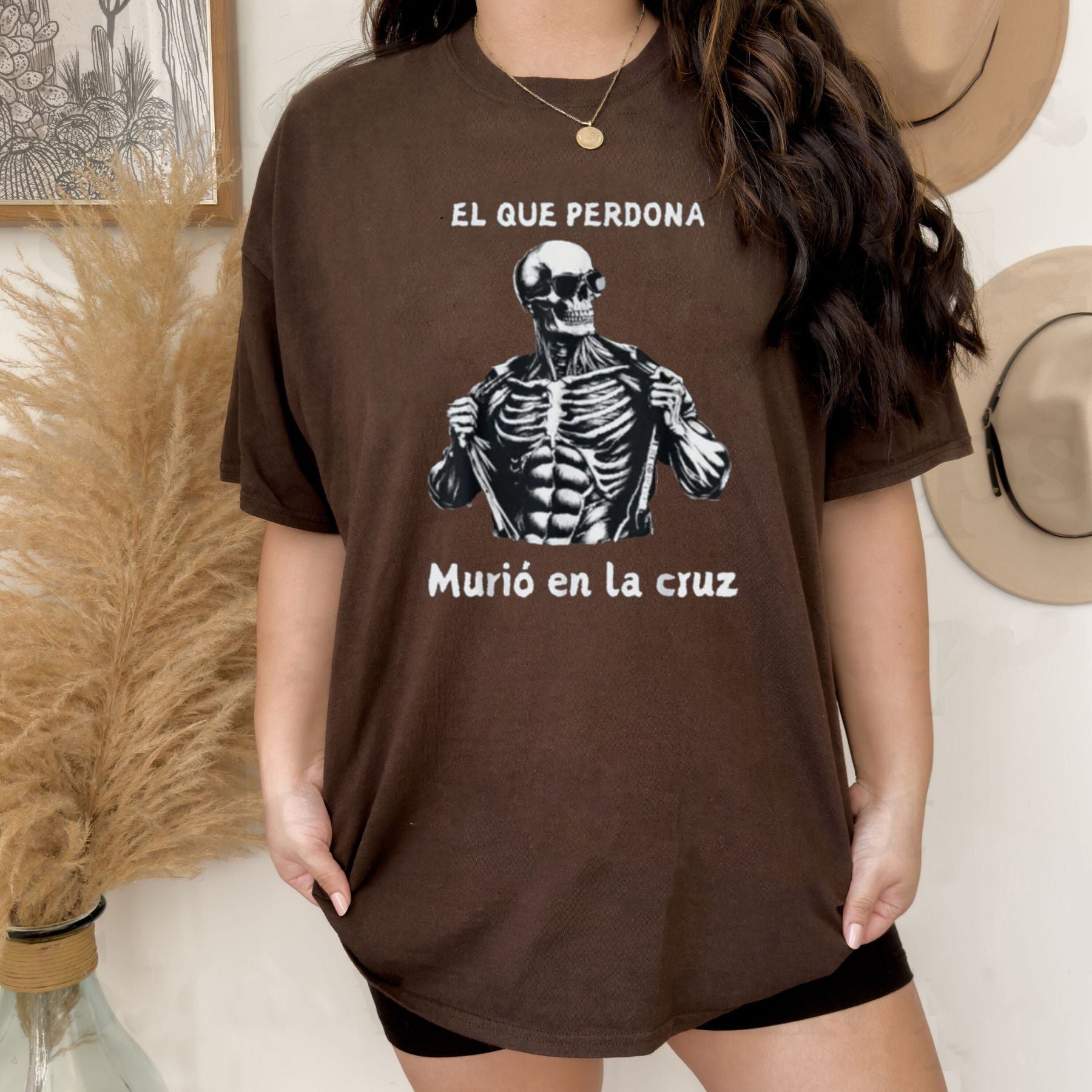 "Chidas Gym" Funny Mexican Slang T-Shirt – Sarcastic Skull Graphic Top, Retro Chicano Style Streetwear for Men & Women