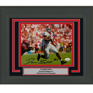 Framed Autographed/Signed D'Andre Swift Georgia Bulldogs 8x10 College Football Photo JSA COA #8