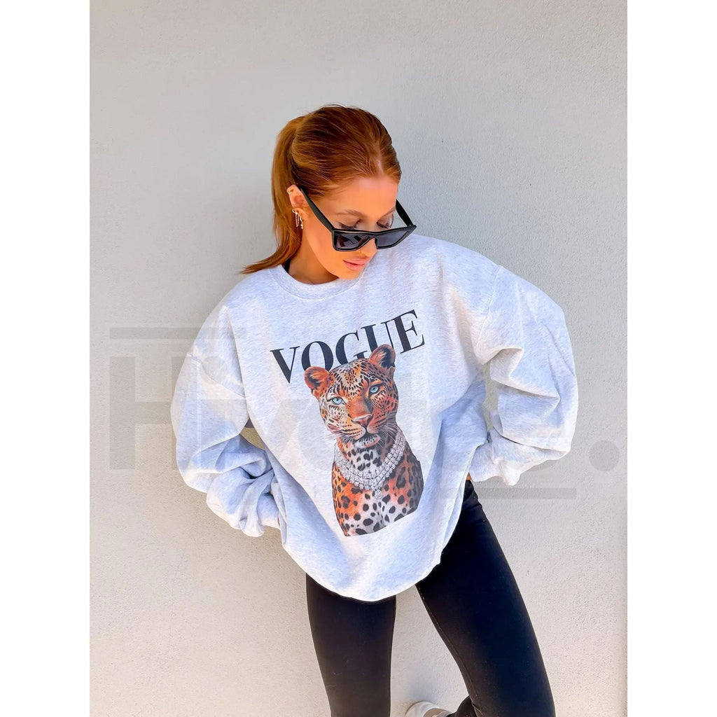 Fashion Leopard Graphic Top: Chic Animal Print Oversized Streetwear