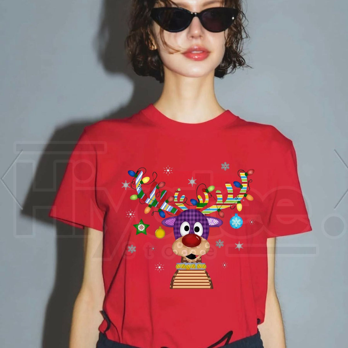 Funny Cute Reindeer Christmas T-Shirt – Holiday Graphic Unisex Cotton Tee