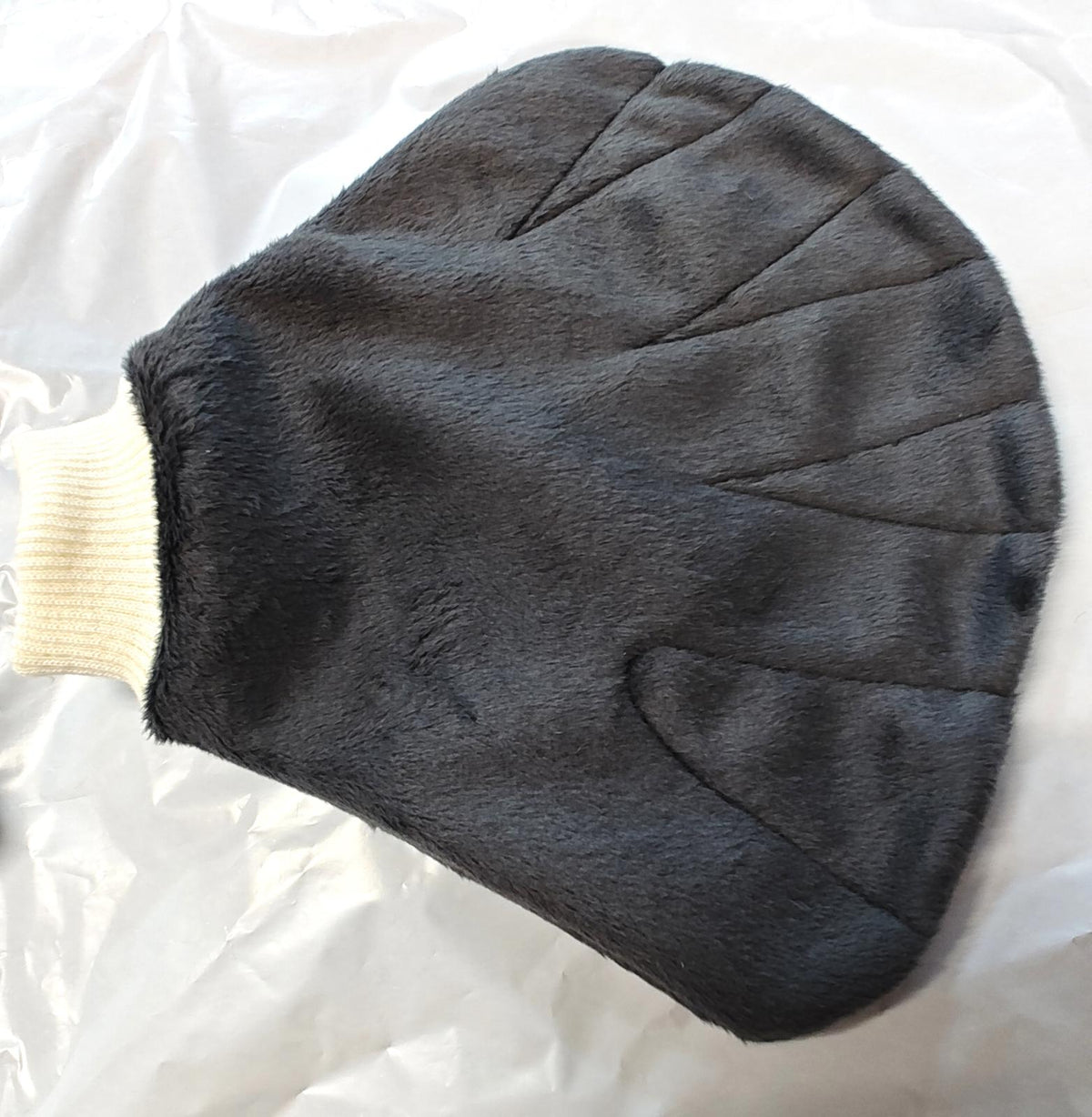 Small Pet Bonding Mitt – Non-Bite Comfort by PNC Family FInds