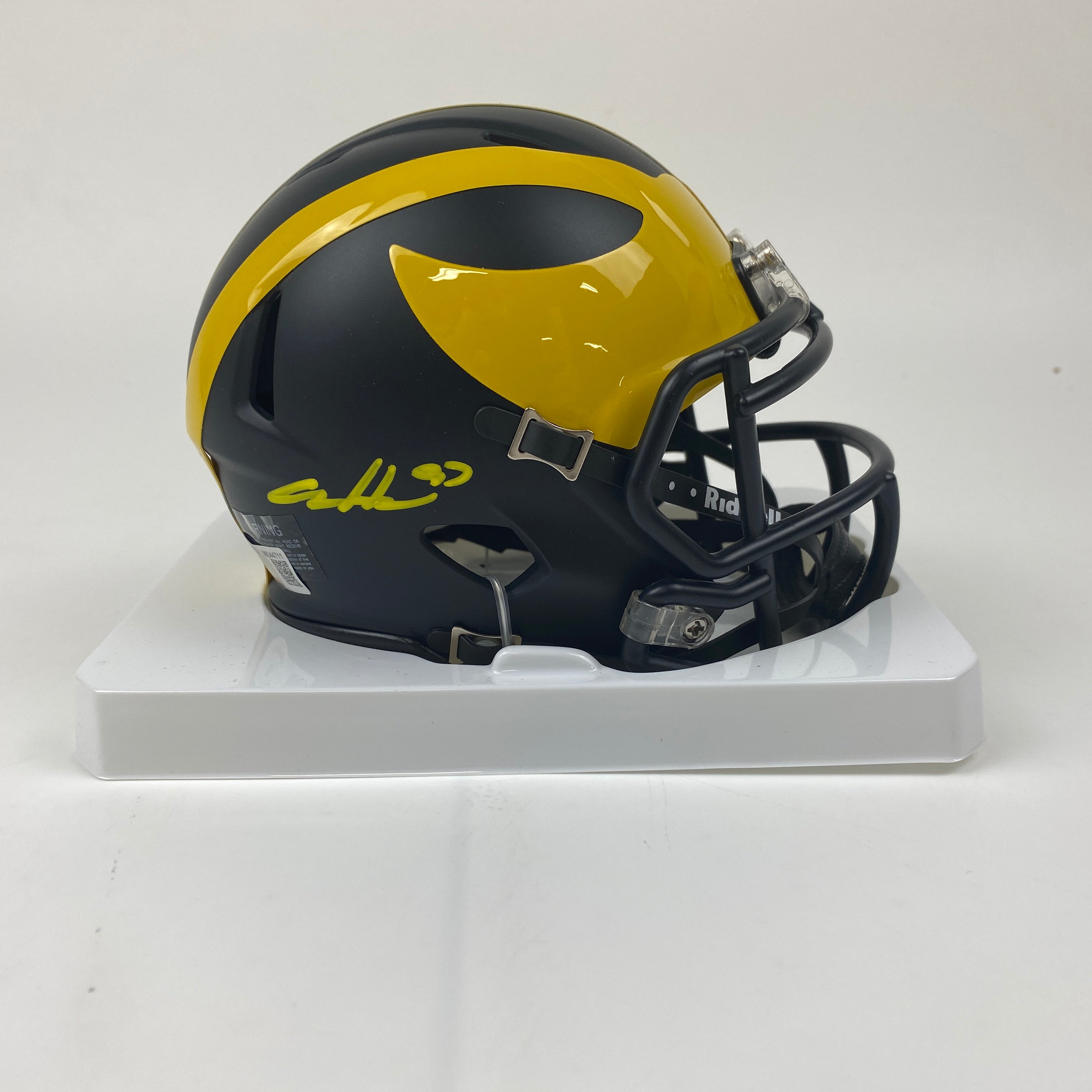 Autographed/Signed Aidan Hutchinson Michigan Wolverines Mini College Football Helmet Beckett BAS COA