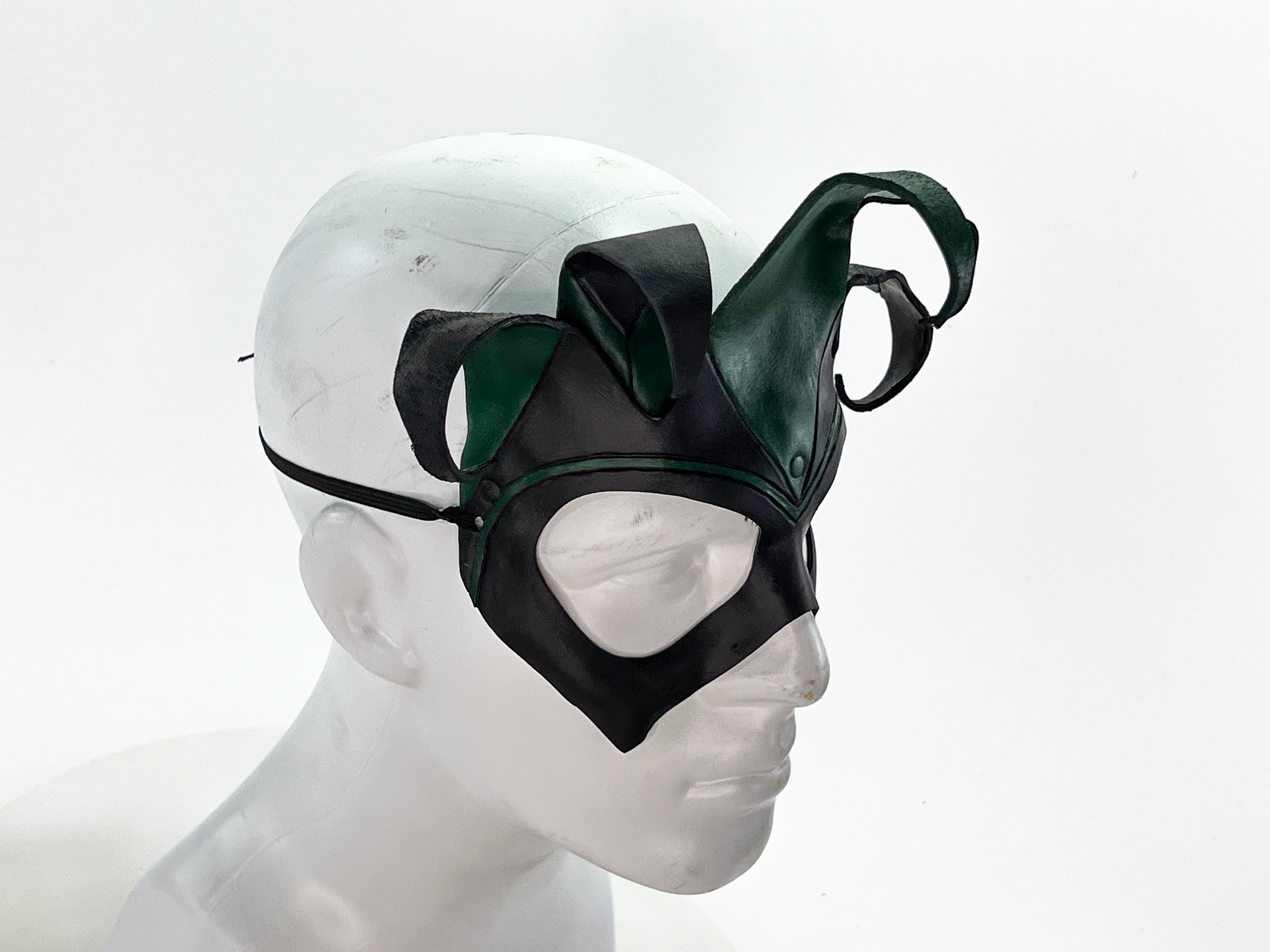 Handmade Genuine Leather Five Point Jester Mask in Green and Black No Bells