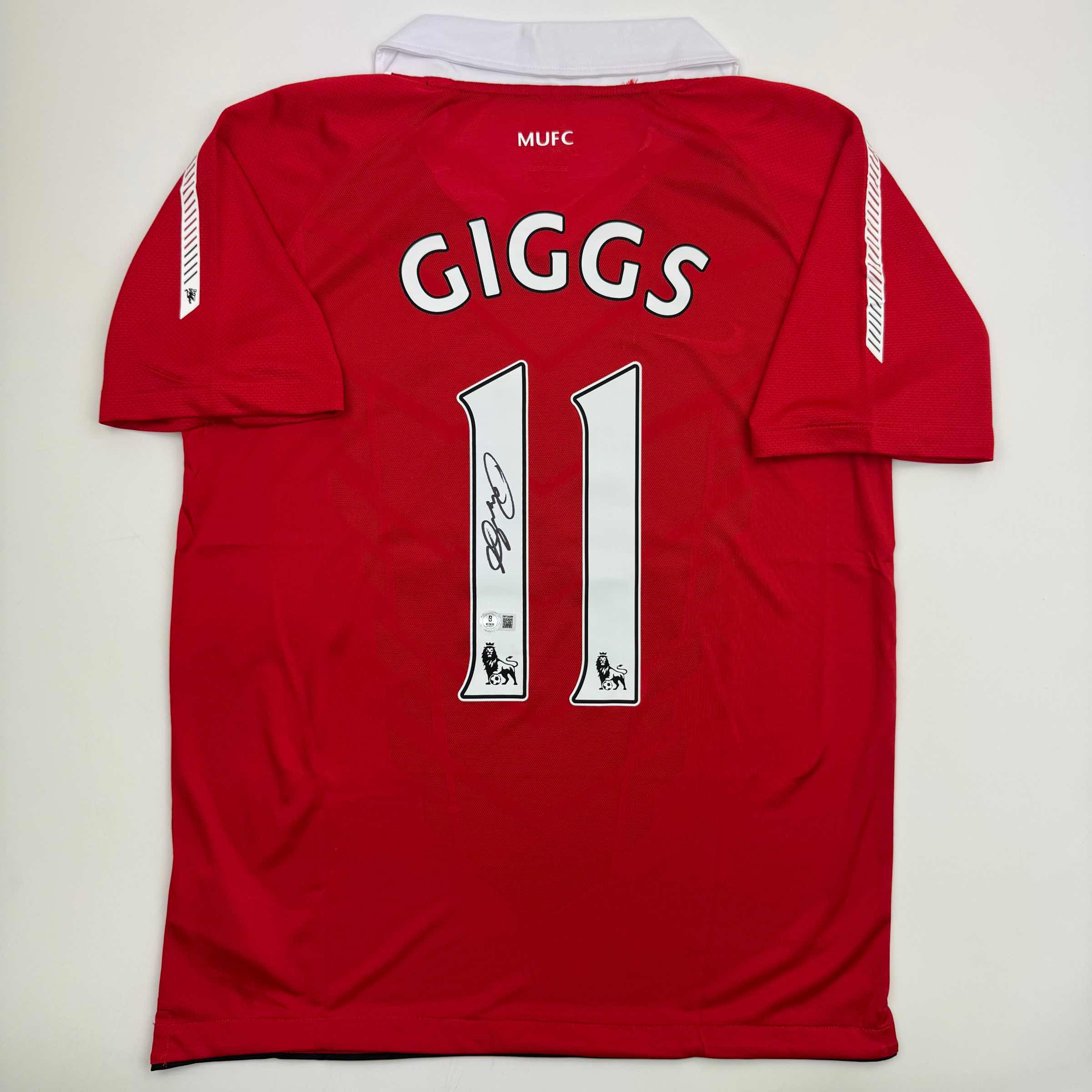 Autographed/Signed Ryan Giggs Manchester United Red Soccer Jersey Beckett BAS COA