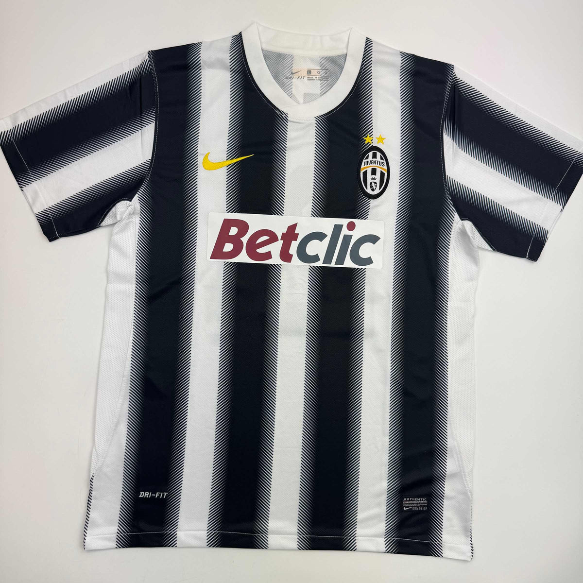 Autographed/Signed Andrea Pirlo Juventus White Soccer Jersey Beckett BAS COA