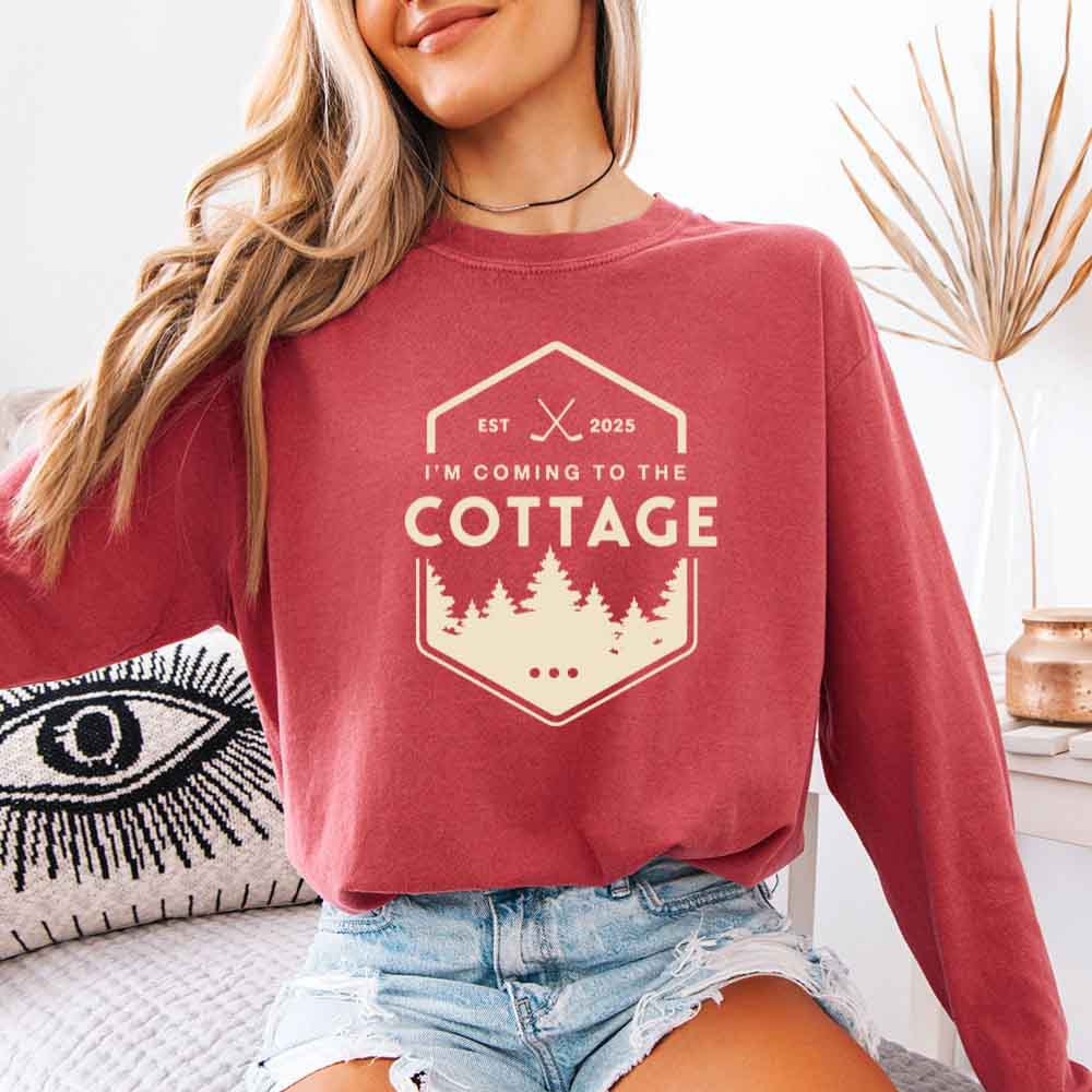 I'm Coming to the Cottage Comfort Colors Long Sleeve – Hockey Romance BookTok Shirt