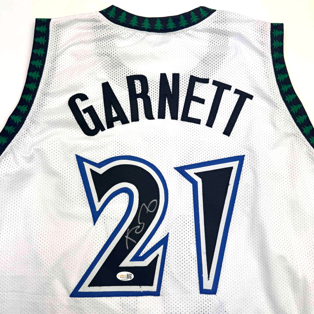 Autographed/Signed Kevin Garnett Minnesota White Basketball Jersey JSA COA