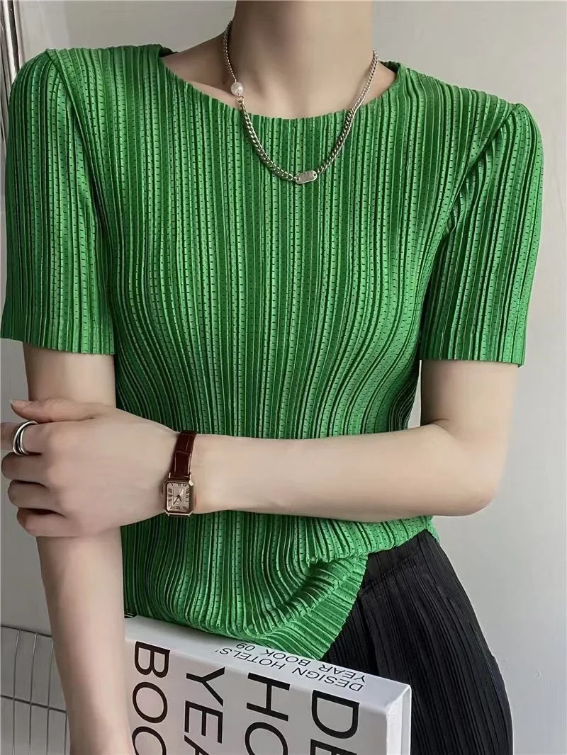 Women's Pleated Short Sleeve Blouse – O-Neck Loose Fit Casual Top for Spring & Summer