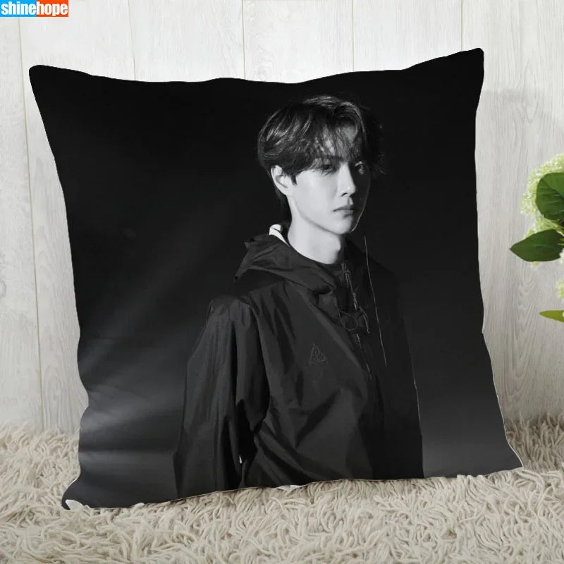 Custom Decorative Pillow Cover – Modern 45x45cm Pillowcase