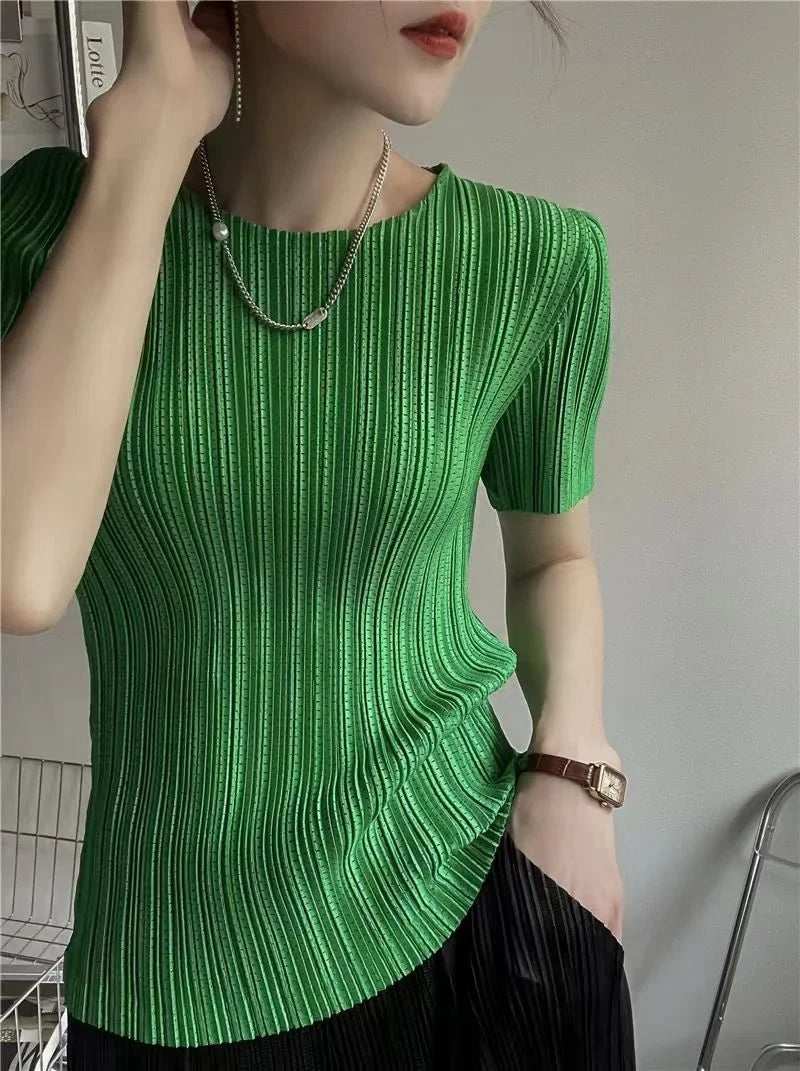Women's Pleated Short Sleeve Blouse – O-Neck Loose Fit Casual Top for Spring & Summer