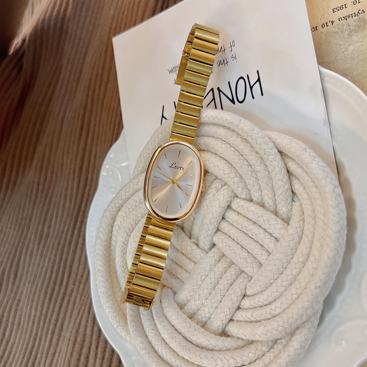 Women's Gold Bracelet Watch – Vintage Luxury Fashion Wristwatch