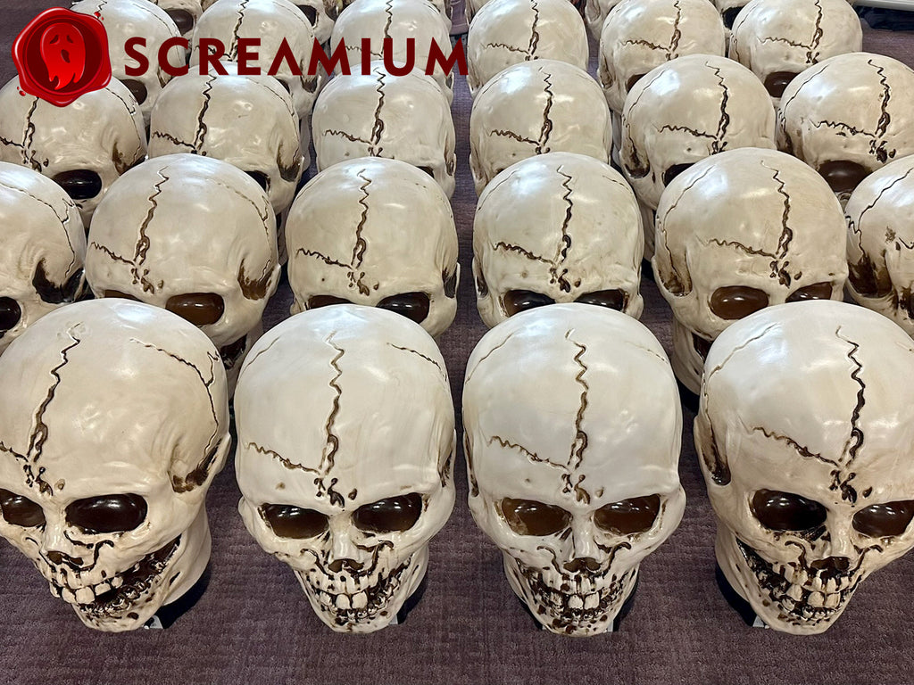 Giant Skull Animatronic Lamp Prop 20-Inch-Tall Heavy Duty Polyresin Halloween Decoration