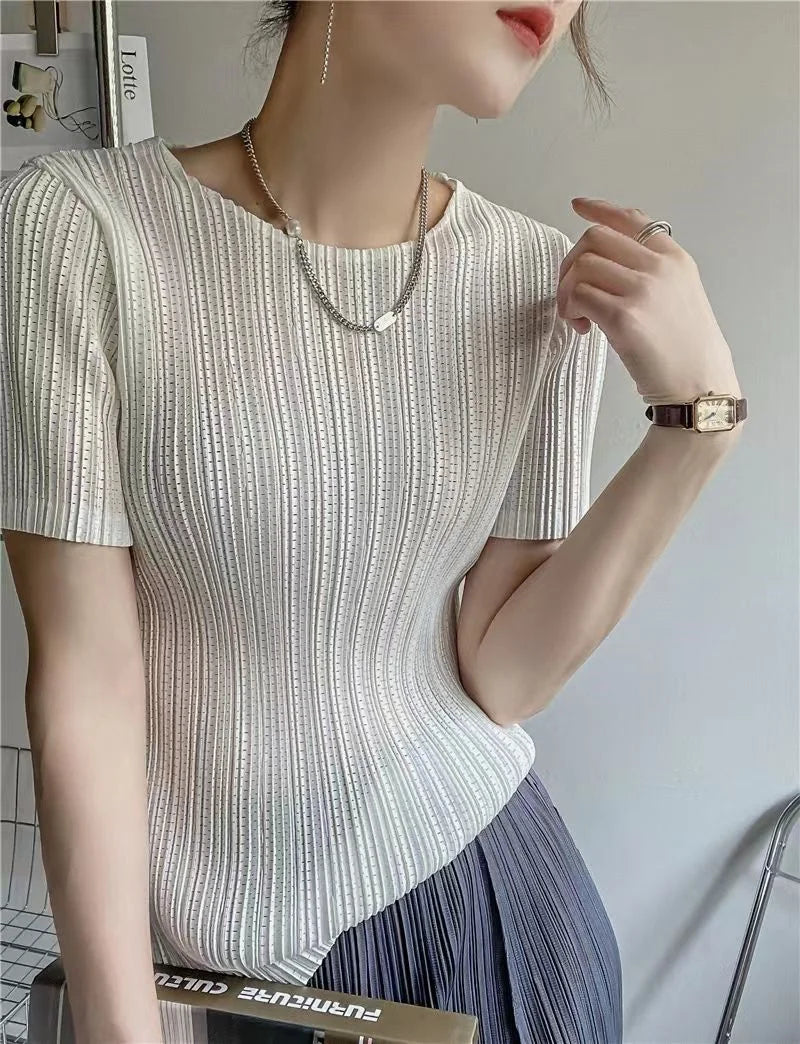 Women's Pleated Short Sleeve Blouse – O-Neck Loose Fit Casual Top for Spring & Summer